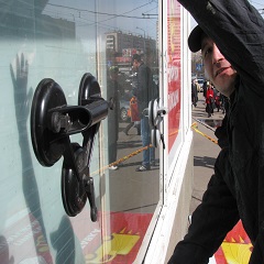 Замена стеклопакетов в современных окнах